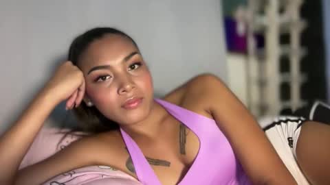 Snapshot of sweet_trishaxx chatting on 05.27.26 Trisha online show from 05.27.26