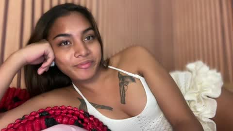 Snapshot of sweet_trishaxx chatting on 07.27.26 Trisha online show from 07.27.26