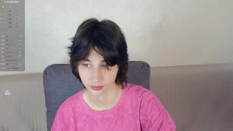 Snapshot of sweet_vanillopa chatting on 06.08.26 Carolina Lu online show from 06.08.26