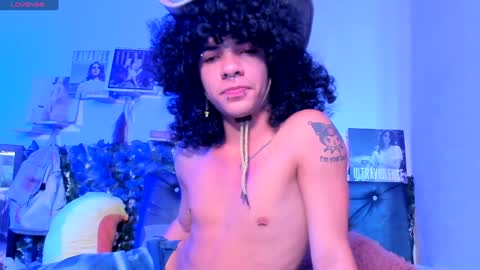 Steven independent model online show from 12.12.24