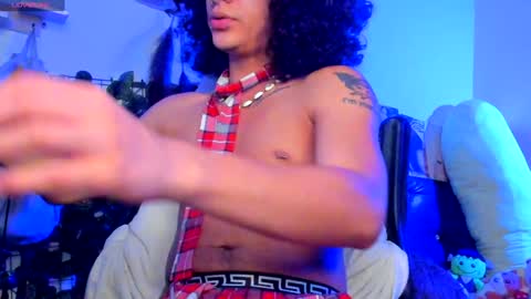 Steven independent model online show from 01.25.25