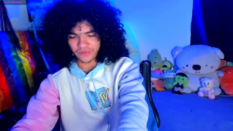 Steven independent model online show from 02.07.25