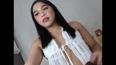 Leith Madrigal online show from 09.12.25