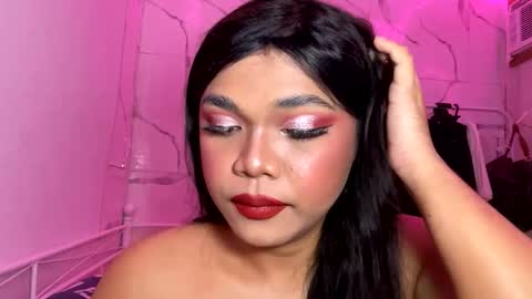 Leith Madrigal online show from 10.28.25