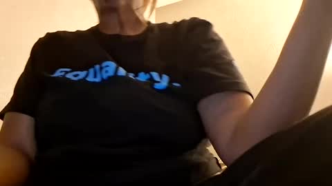 Snapshot of sweetaztea chatting on 01.24.25 sweetaztee online show from 01.24.25