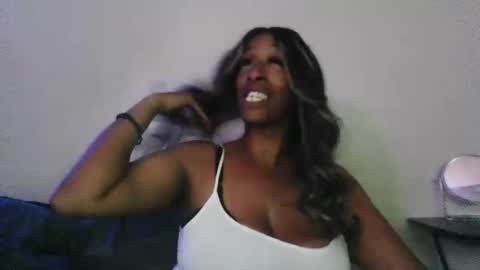 Snapshot of sweetaztea chatting on 03.11.25 sweetaztee online show from 03.11.25