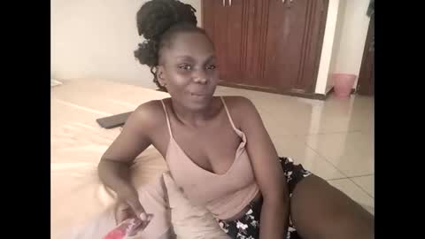 Lunargirl online show from 02.08.26