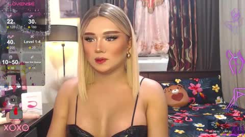 Snapshot of sweetbella118 chatting on 12.08.24 bella online show from 12.08.24