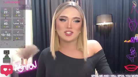 Snapshot of sweetbella118 chatting on 02.01.25 bella online show from 02.01.25