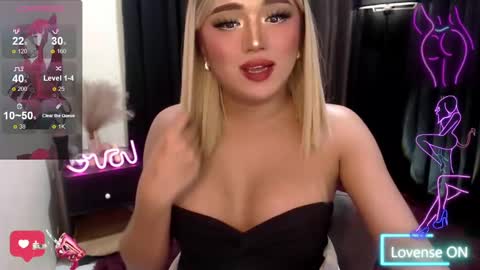 Snapshot of sweetbella118 chatting on 03.07.25 bella online show from 03.07.25