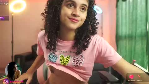 Salom independent model online show from 02.20.25