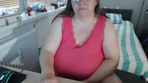 Sweetboobs85h online show from 11.16.25