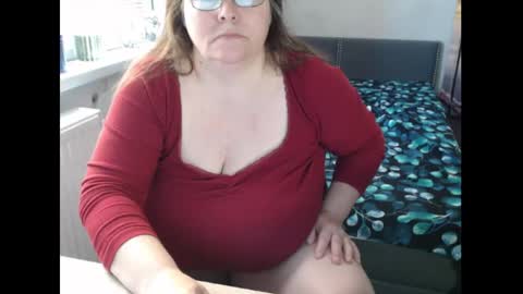Sweetboobs85h online show from 05.11.26