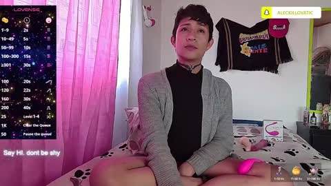 Snapshot of sweetc4meron chatting on 12.08.24 Cameron Alejandro online show from 12.08.24