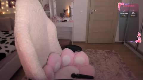 Lisa online show from 09.27.25