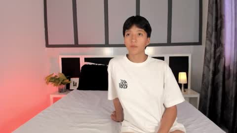 Eva Short hair girl  - Victoria Long red hair online show from 03.09.26