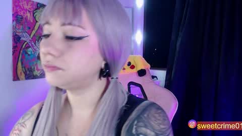       Independent model online show from 10.29.25