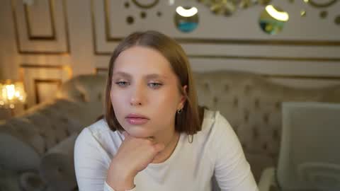 Amelia online show from 09.17.25