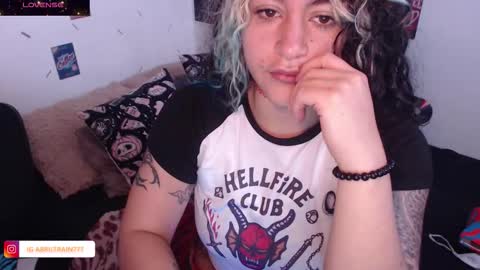 Abril online show from 11.13.25