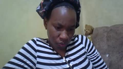 sweetdiva2012 online show from 02.02.25