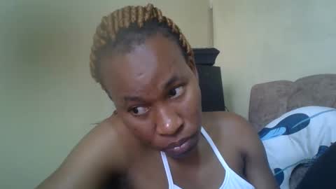 sweetdiva2012 online show from 09.17.25