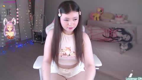 Snapshot of sweetdollyx_ chatting on 10.27.25 sweetdollyx_ online show from 10.27.25