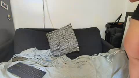 Snapshot of sweetdyzy chatting on 06.19.26 Sweet Dyzy online show from 06.19.26