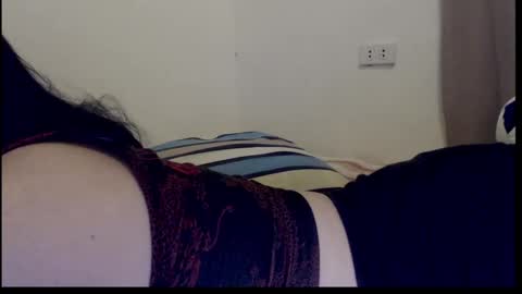 Snapshot of sweetestsmile_ chatting on 03.08.25 Khaye online show from 03.08.25