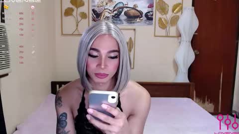 sweetkatniss online show from 09.18.25