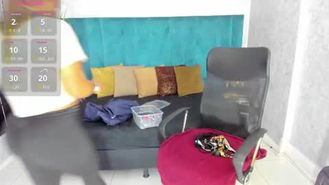 Snapshot of sweetfabianaxl chatting on 06.27.26 Fabiana online show from 06.27.26