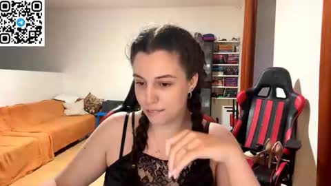 Snapshot of sweetfenomen67 chatting on 07.12.26 Joanna online show from 07.12.26