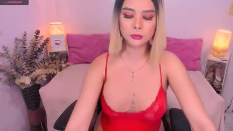 janelle online show from 12.20.25