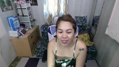 Snapshot of sweetgrace25 chatting on 07.22.26 IM YOUR GRACE online show from 07.22.26