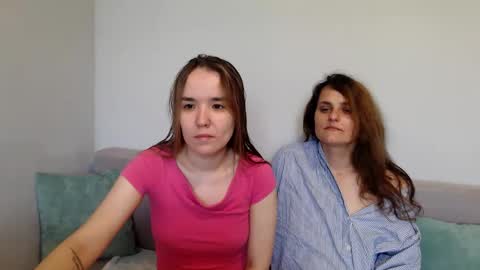Snapshot of sweetharts69 chatting on 06.07.26 Alina and Mia online show from 06.07.26