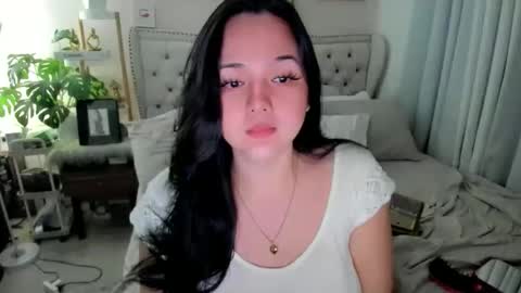 Layla online show from 10.01.25