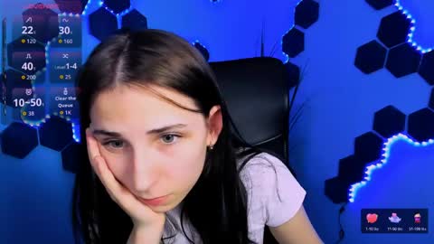 Snapshot of sweetie_chloe_ chatting on 05.11.26 Chloe online show from 05.11.26