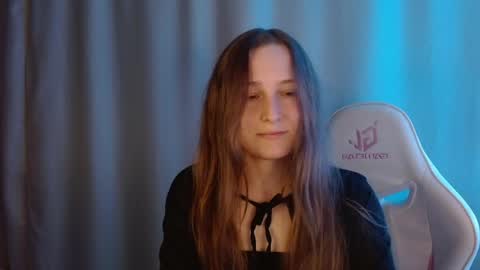 Annie online show from 04.27.26