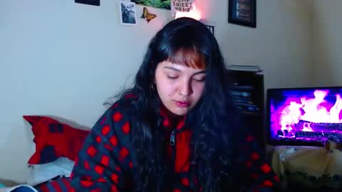 Snapshot of sweetie_maryy chatting on 02.16.25 Maria  my insta sweetie maryy   online show from 02.16.25