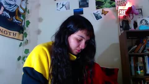 Snapshot of sweetie_maryy chatting on 02.28.25 Maria  my insta sweetie maryy   online show from 02.28.25