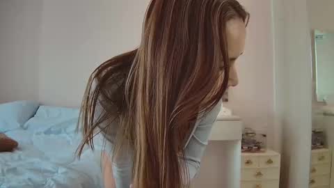 Snapshot of sweetie_natasha chatting on 02.14.25 Sweetie Natasha online show from 02.14.25