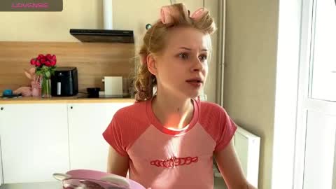 sweetie Lisa3 online show from 05.18.26