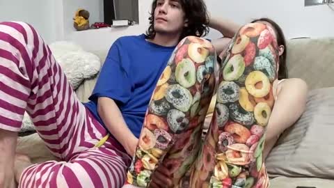 Snapshot of sweetieskitties chatting on 12.06.24 SweetiesKitties online show from 12.06.24