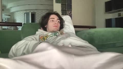 Snapshot of sweetieskitties chatting on 12.18.25 SweetiesKitties online show from 12.18.25