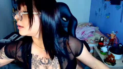 Isabella online show from 11.29.25