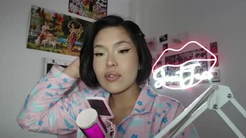 SweetJess online show from 02.06.25