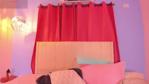 Snapshot of sweetkimmie_ chatting on 05.30.26 Isabel online show from 05.30.26