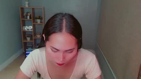 Snapshot of sweetladyboyx chatting on 12.14.24   online show from 12.14.24