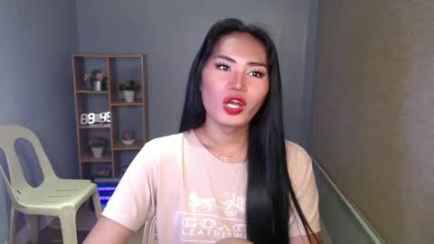 Snapshot of sweetladyboyx chatting on 01.08.25   online show from 01.08.25