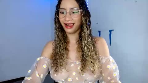 Snapshot of sweetlatin__ chatting on 05.26.26 SWEET LATINA online show from 05.26.26