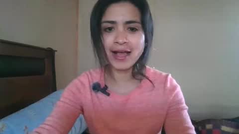 Snapshot of sweetlatinafit chatting on 11.16.25 sweetlatinafit online show from 11.16.25